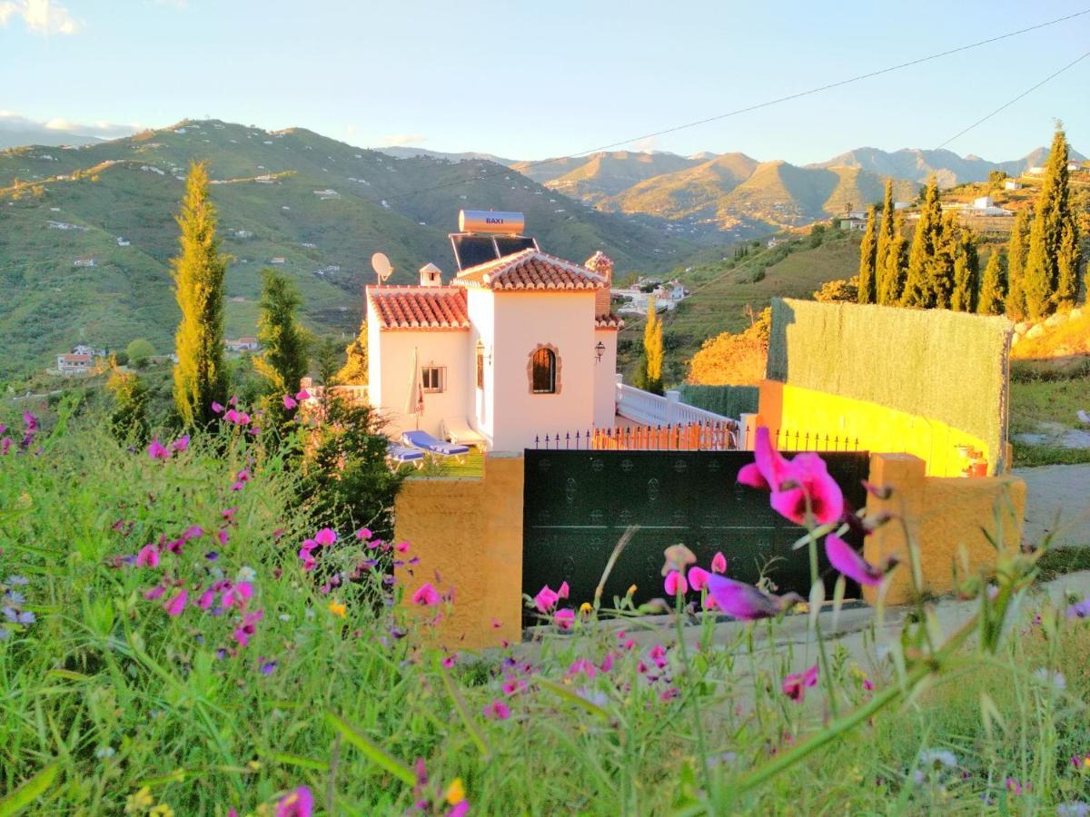 Villa Las Encinas Costa Del Sol Torrox Bagian luar foto