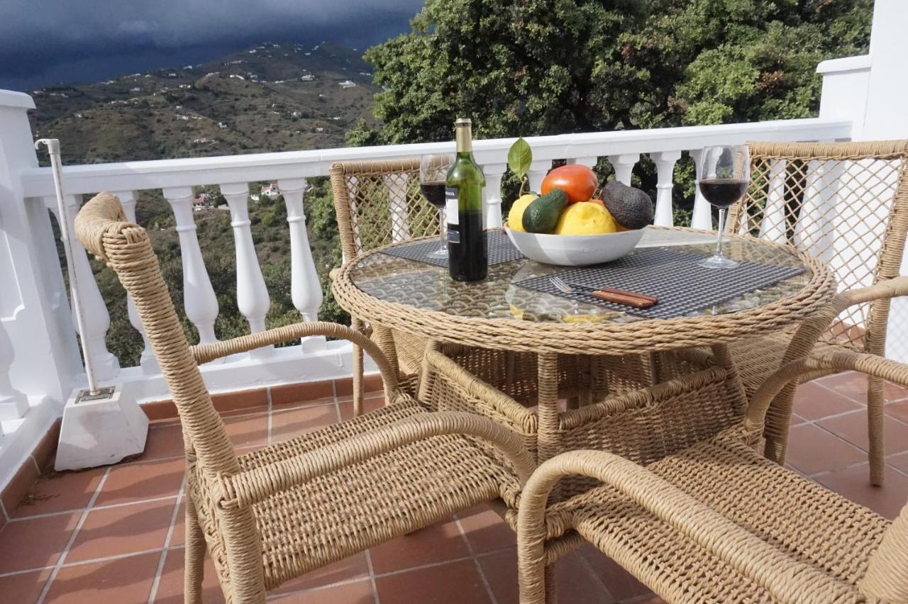 Villa Las Encinas Costa Del Sol Torrox Bagian luar foto